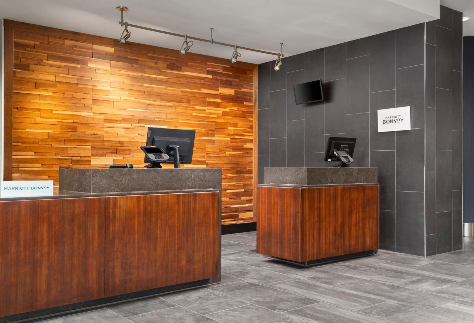 Courtyard By Marriott Denver North/Westminster Eastlake Exterior photo